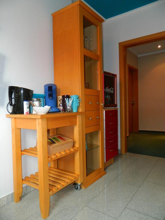 Messeapartment, Messezimmer سيهندي الغرفة الصورة